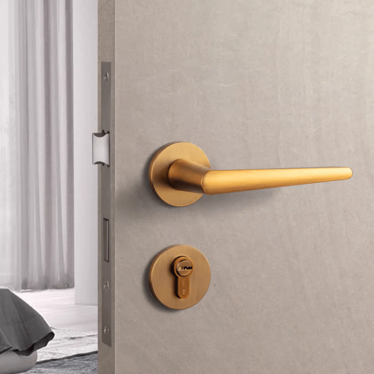 Bronze Simple Universal Indoor Key Door Lock Security Door Handles